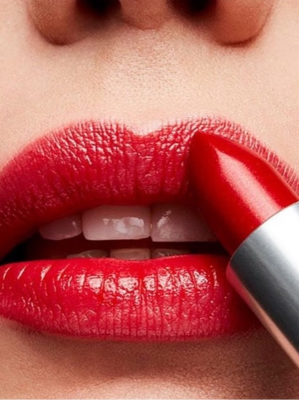 “REASONABLE OFFERS” “MAC Cockney” Red Lipstick —Classic Bold Red Matte Lip Color